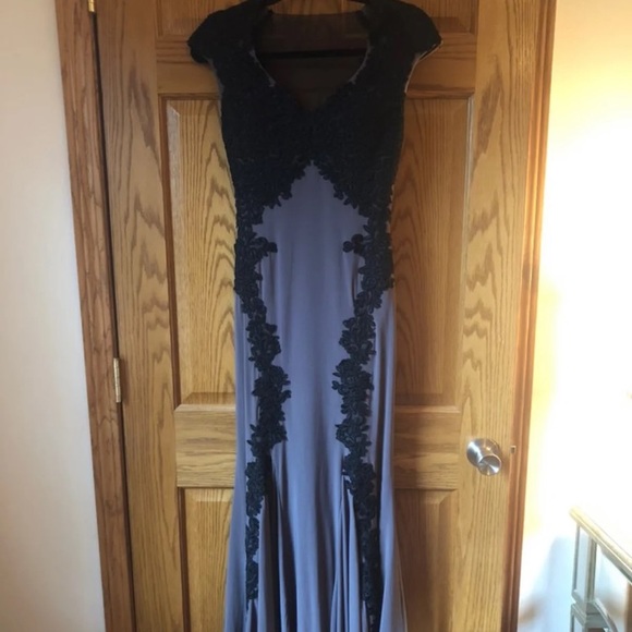 Beauiful Prom/Homecoming Dress size 0 - Picture 6 of 7